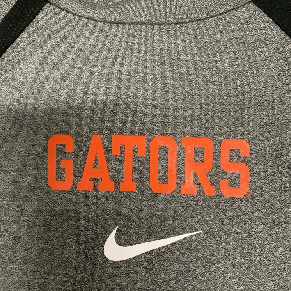 Florida Gators Hoodie Men's XL Gray Lightweight Dri-Fit Kangaroo Pocket